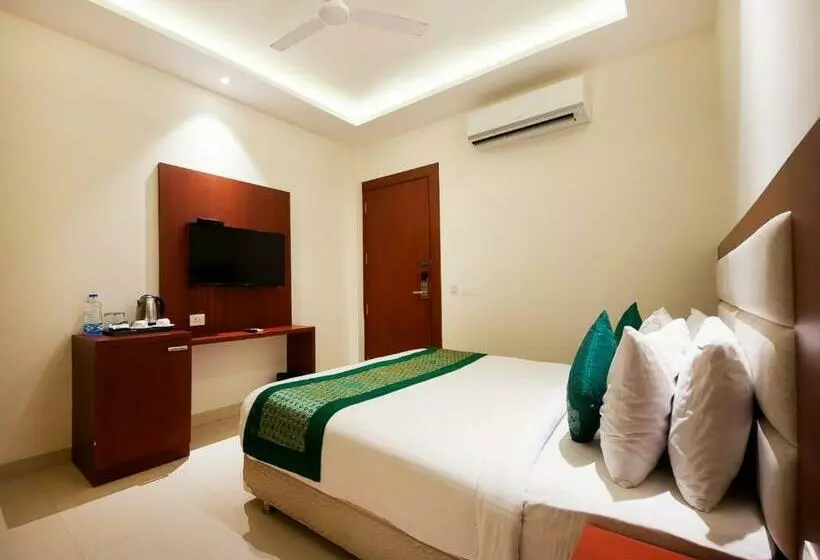 Airport Hotel Swan Near Delhi Airport