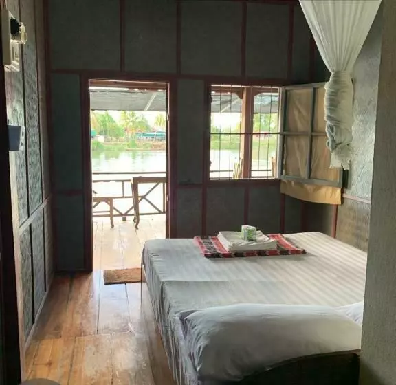 Majatalo Pa Kha Guesthouse