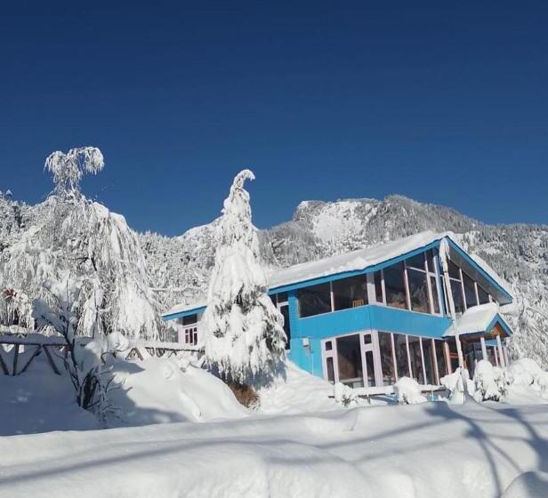 리조트 Sairra Hotel & Restaurant