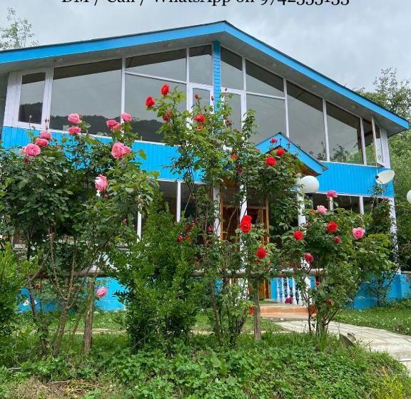 리조트 Sairra Hotel & Restaurant