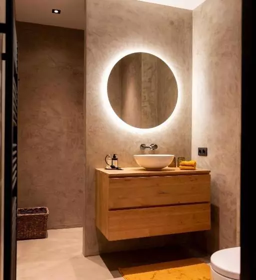 Aamiaismajoitus (B&B) Bed En Breakfast Suite 8