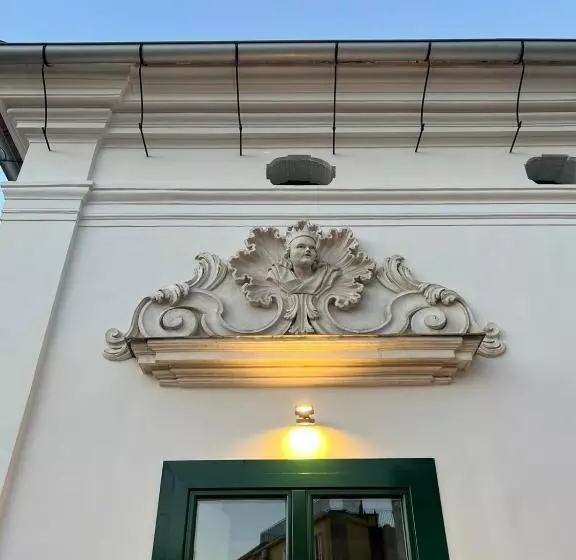 Aamiaismajoitus (B&B) Palazzo Della Guardia