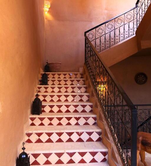 تختخواب و صبحانه Riad Dar Tiziri