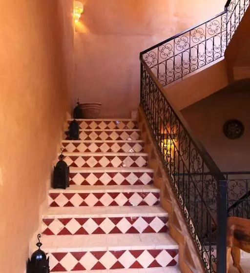 تختخواب و صبحانه Riad Dar Tiziri