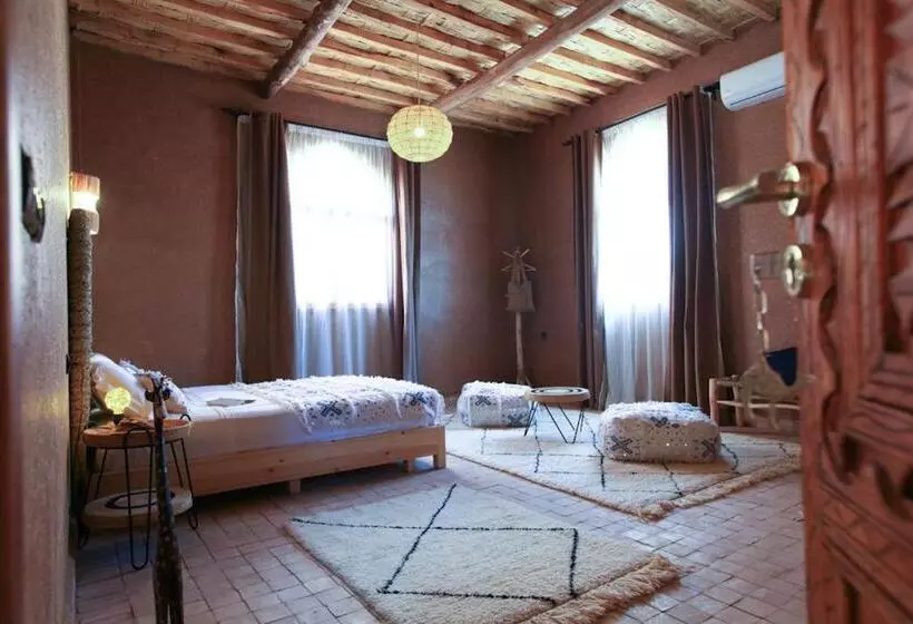 تختخواب و صبحانه Riad Dar Tiziri