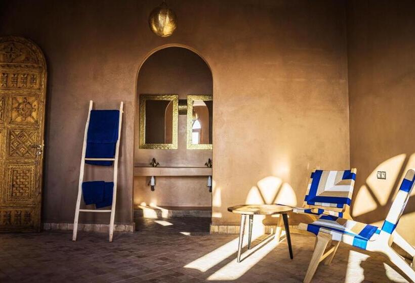 تختخواب و صبحانه Riad Dar Tiziri