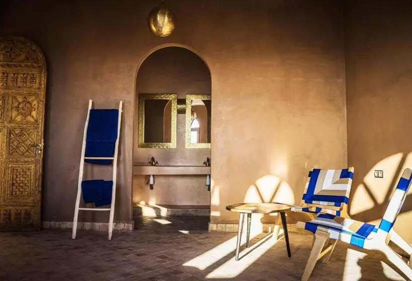 تختخواب و صبحانه Riad Dar Tiziri