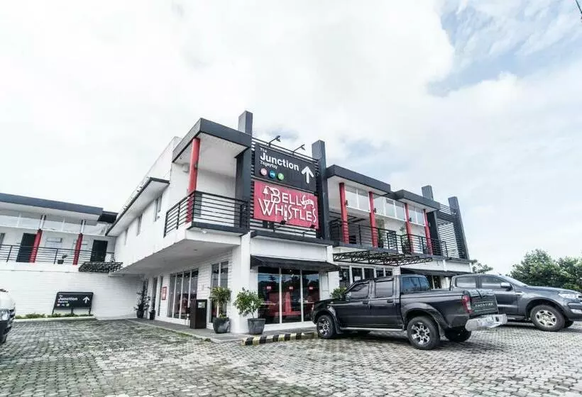 هتل Capital O 919 V&s Vianshe  And Events Place