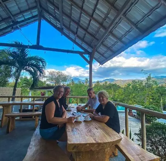 Hotelli Eco Moringa Garden