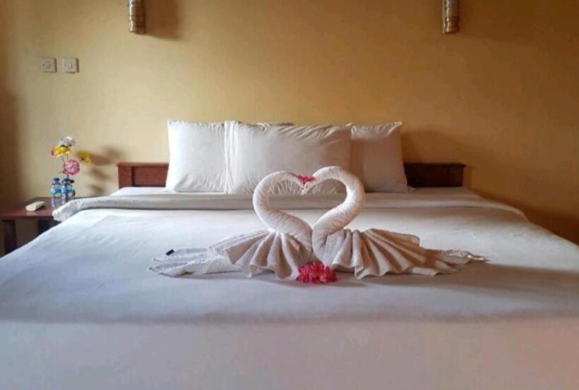 בית מלון כפרי Eco Moringa Garden