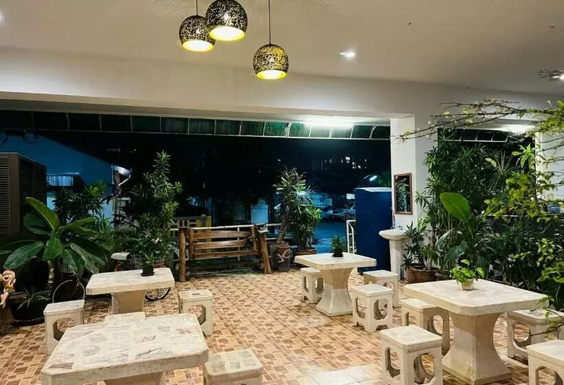 Hotelli Jj Palace เจเจ พาเลซ