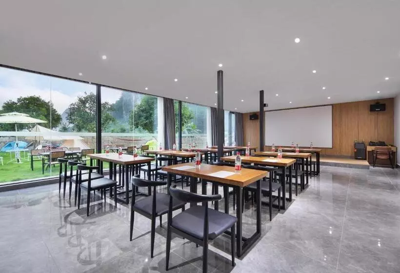 Hotelli Lanshan Moon Resort