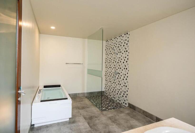 בית מלון כפרי Shankara Munduk Bali