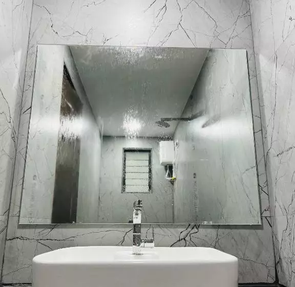 Hotelli New City Light