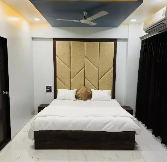 Hotelli New City Light