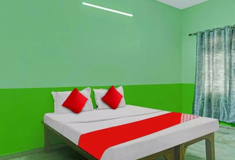 ホテル Oyo Flagship 70391  Babas House Banaras Railway Station