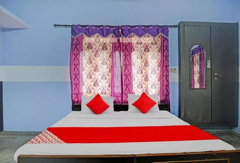 ホテル Oyo Flagship 70391  Babas House Banaras Railway Station