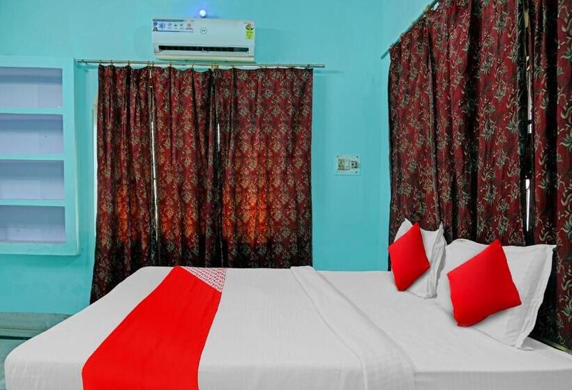 בית מלון כפרי Oyo Flagship 70391  Babas House Banaras Railway Station