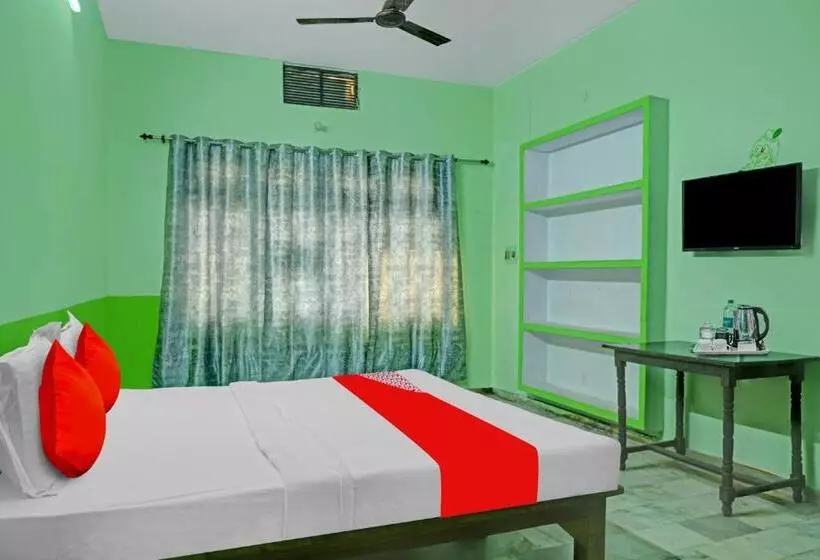 ホテル Oyo Flagship 70391  Babas House Banaras Railway Station