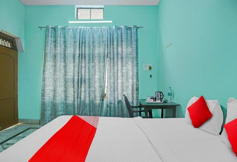 בית מלון כפרי Oyo Flagship 70391  Babas House Banaras Railway Station