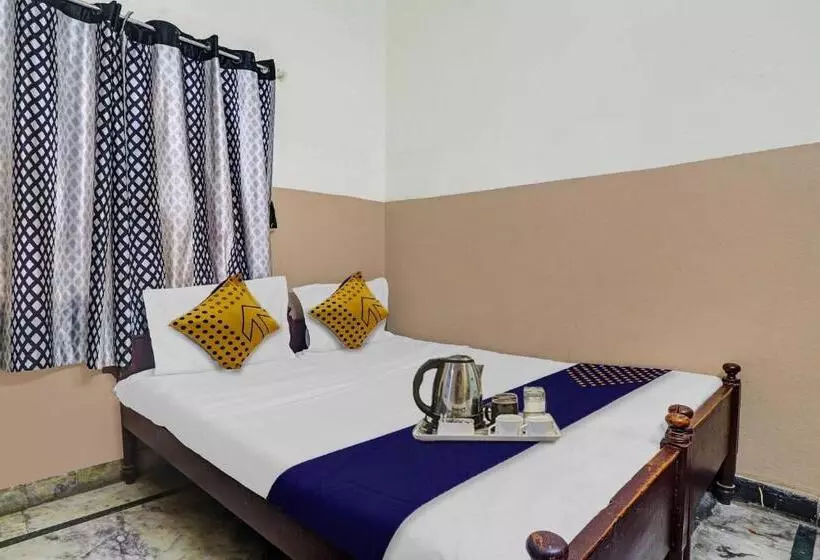 ホテル Spot On Sri Sai Lohith Lodge Near Secunderabad Railway Station