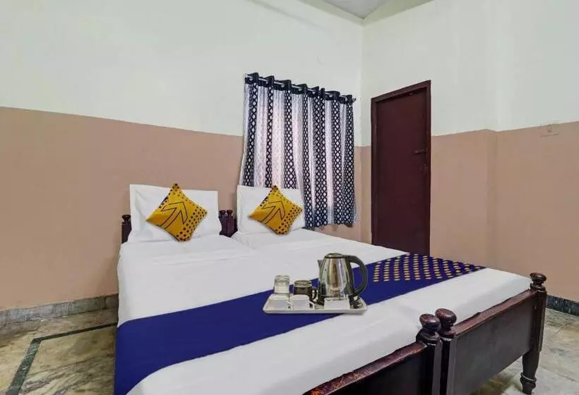 ホテル Spot On Sri Sai Lohith Lodge Near Secunderabad Railway Station