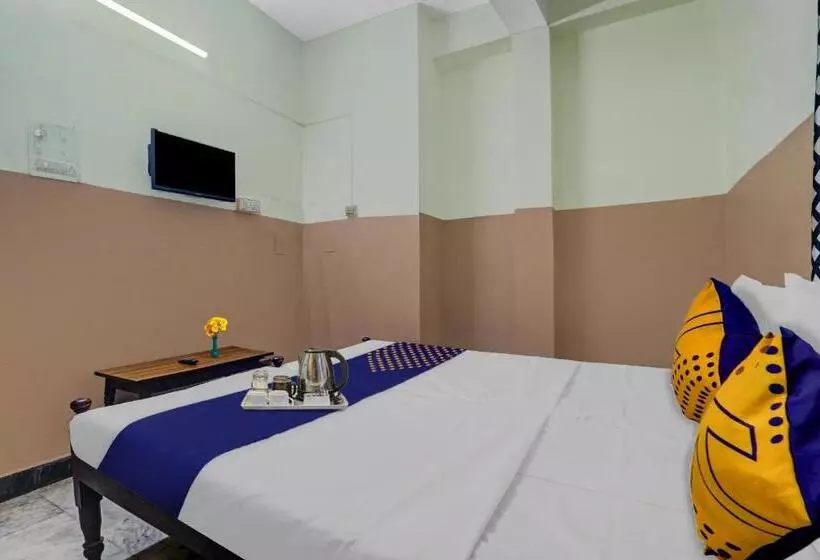 ホテル Spot On Sri Sai Lohith Lodge Near Secunderabad Railway Station