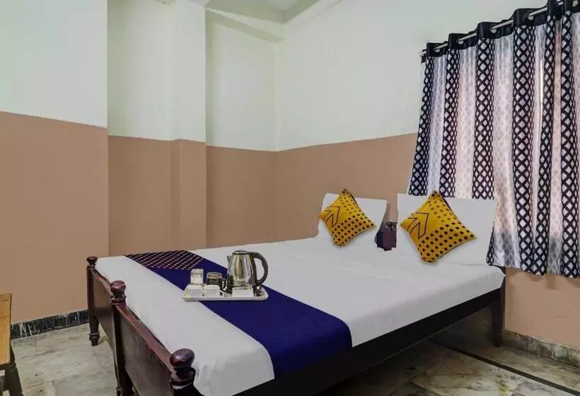 ホテル Spot On Sri Sai Lohith Lodge Near Secunderabad Railway Station