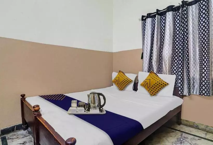ホテル Spot On Sri Sai Lohith Lodge Near Secunderabad Railway Station