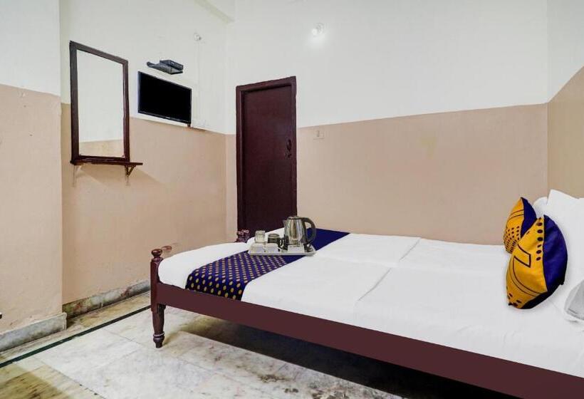 Hotel Spot On Sri Sai Lohith Lodge Near Secunderabad Railway Station