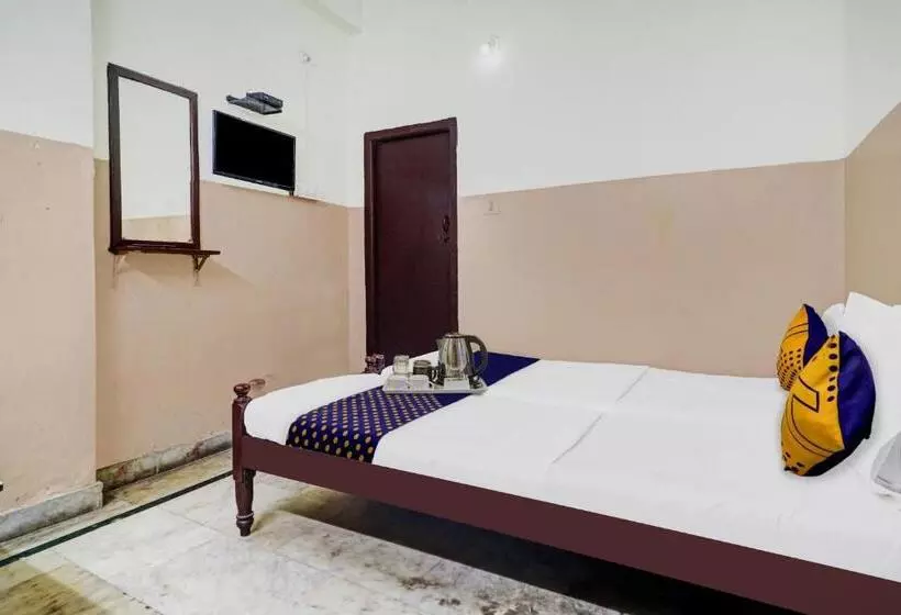 ホテル Spot On Sri Sai Lohith Lodge Near Secunderabad Railway Station