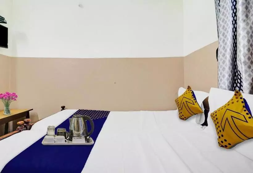ホテル Spot On Sri Sai Lohith Lodge Near Secunderabad Railway Station