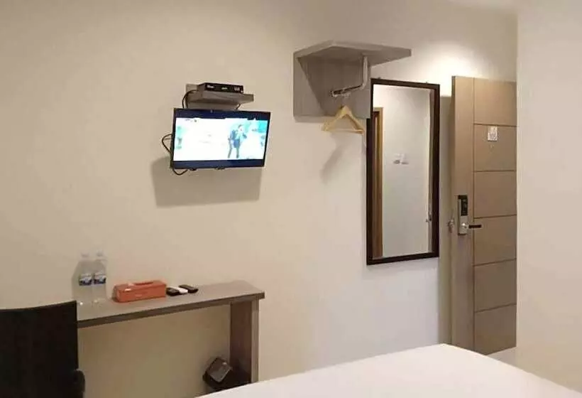 ホテル Twospaces Living At Maximus Inn