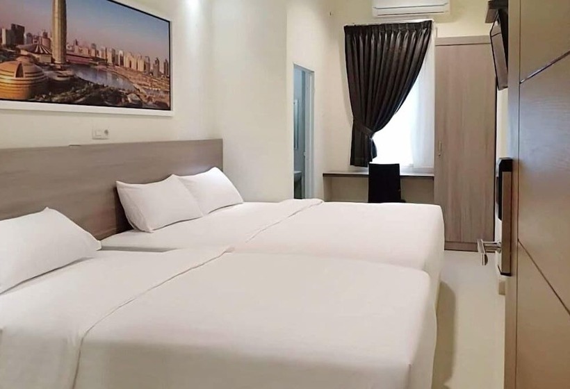 هتل Twospaces Living At Maximus Inn