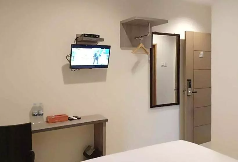 ホテル Twospaces Living At Maximus Inn