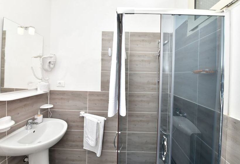 פנסיון A San Lazzaro Rooms