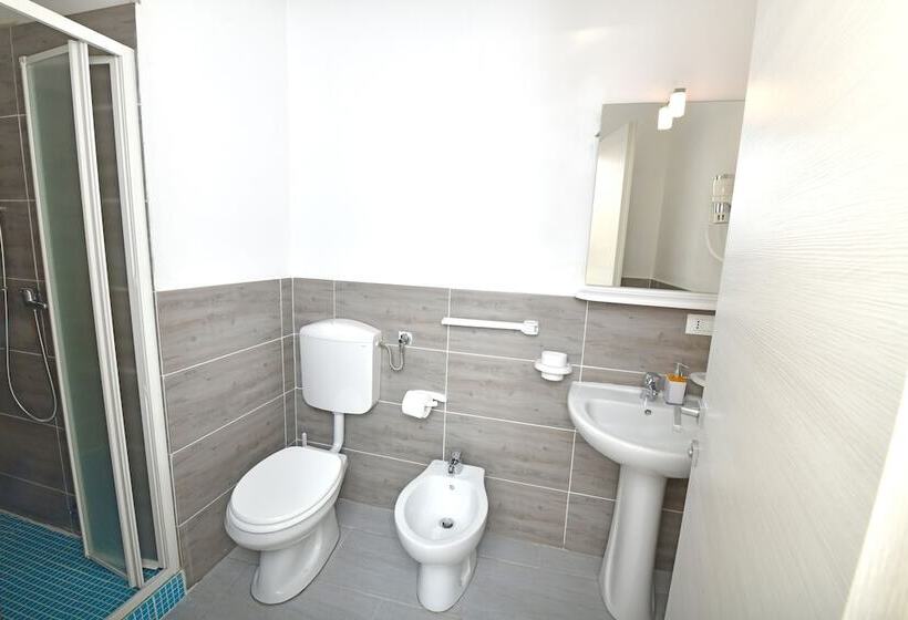 פנסיון A San Lazzaro Rooms