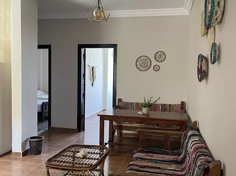پانسیون La Casa Guest House