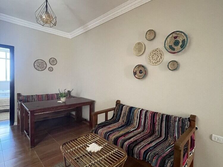 پانسیون La Casa Guest House