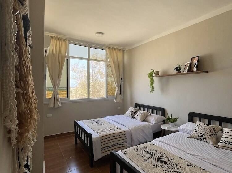 پانسیون La Casa Guest House