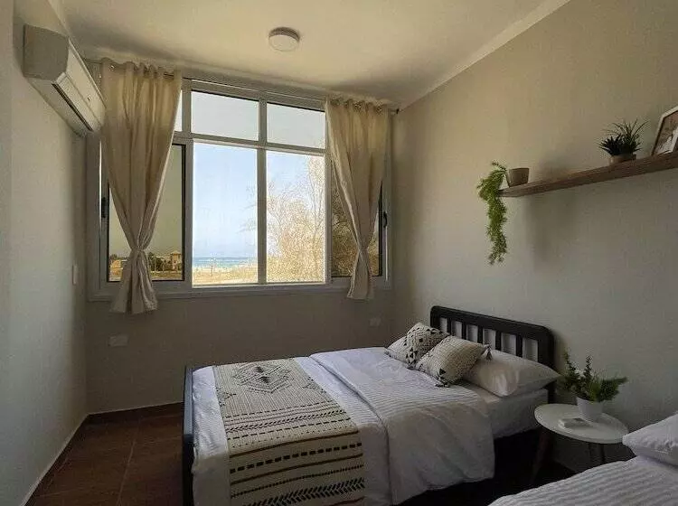 پانسیون La Casa Guest House