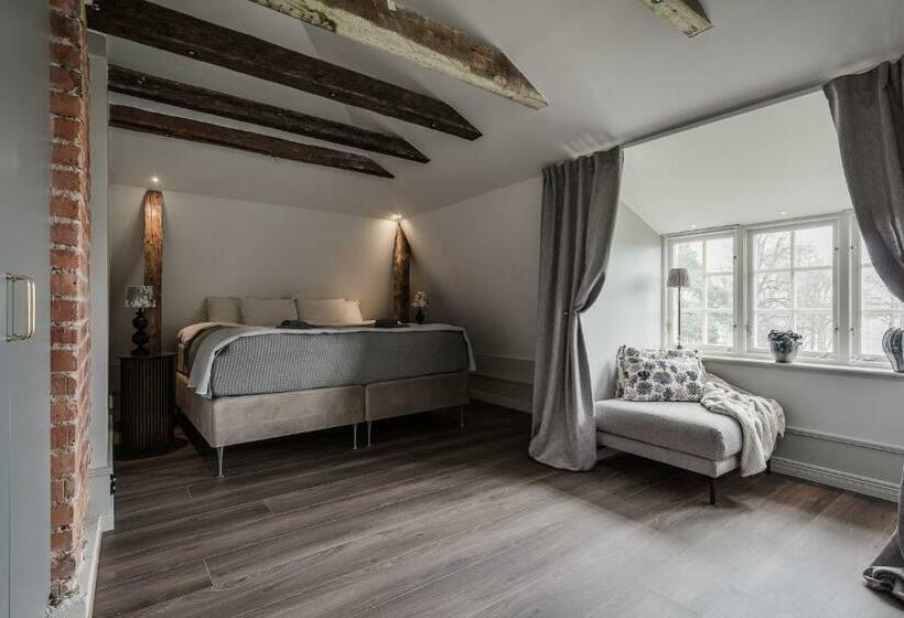 Trädgårdsmästarbostaden / The Gardeners Villa