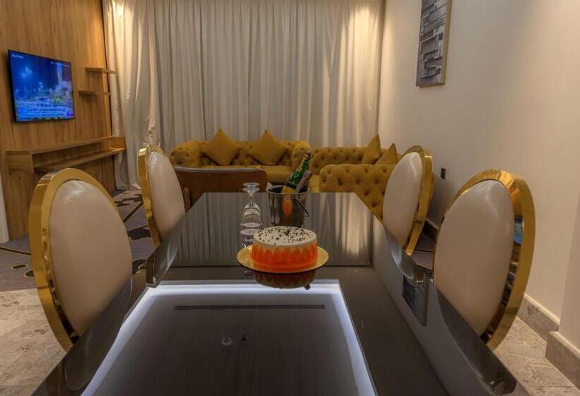 فندق ساس   Sas