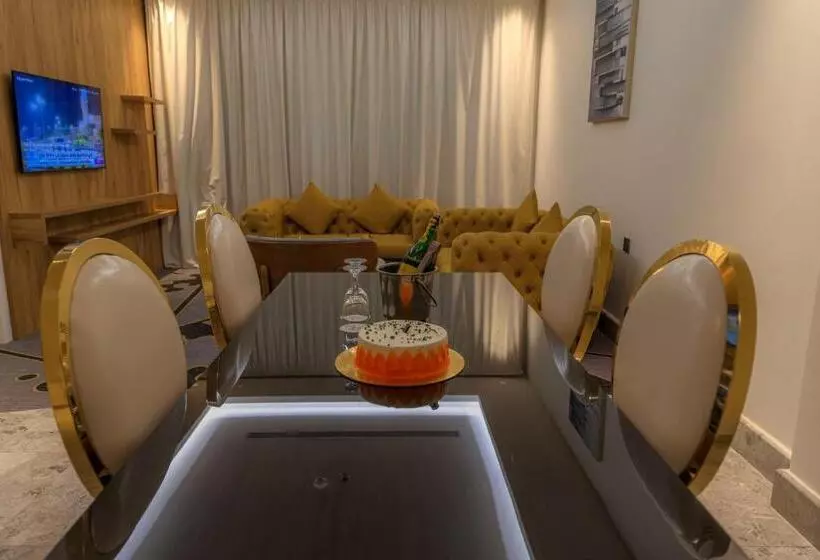 فندق ساس   Sas