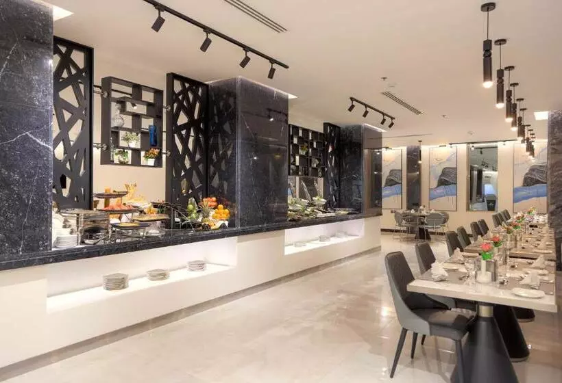 فندق ساس   Sas