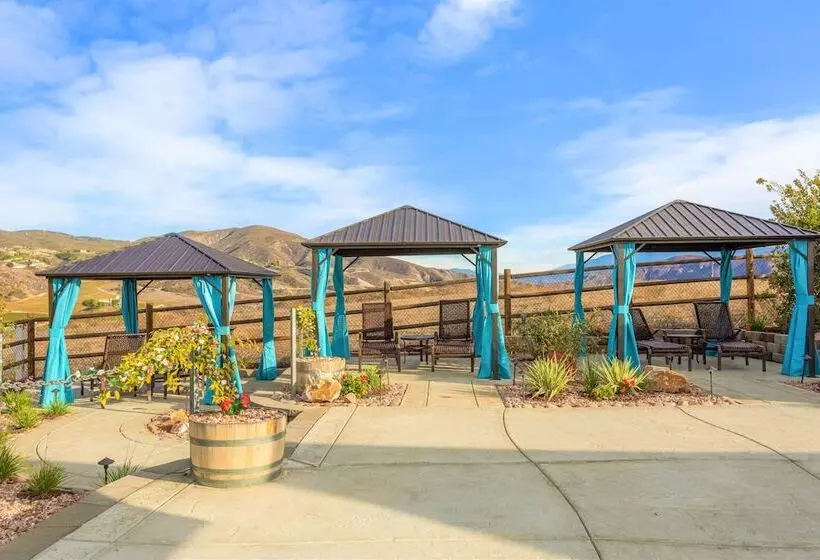 ユースホステル Villa Inn  Adult Only  Temecula Wine Country
