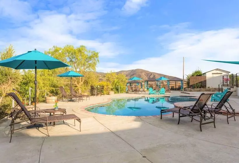 ユースホステル Villa Inn  Adult Only  Temecula Wine Country