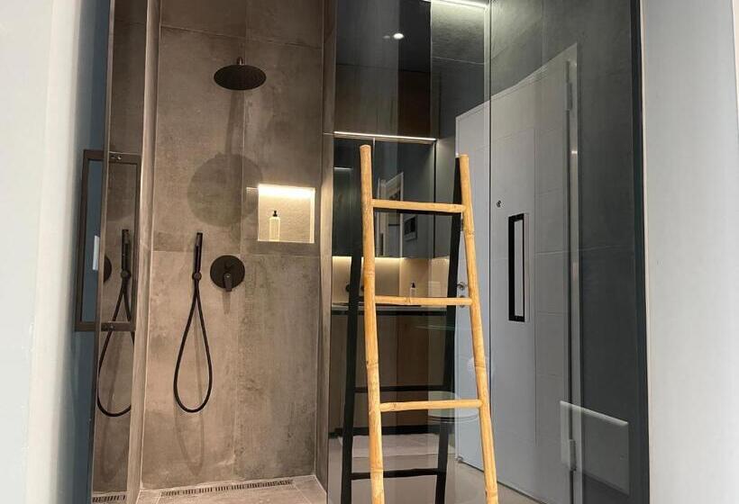 Ambassador Skyline Apartments