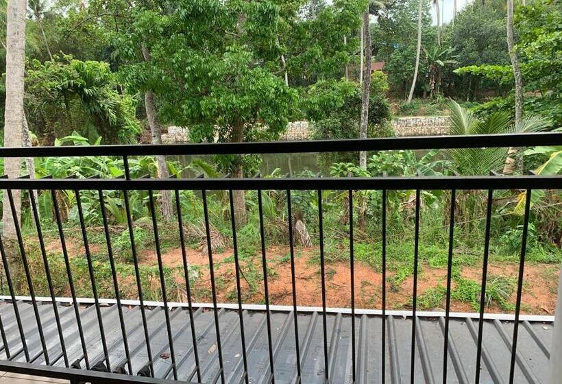 ベッドアンドブレックファースト Nirvana Home Stay Tvm  Allure