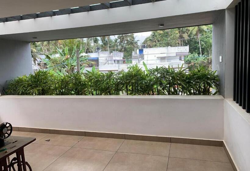 ベッドアンドブレックファースト Nirvana Home Stay Tvm  Allure